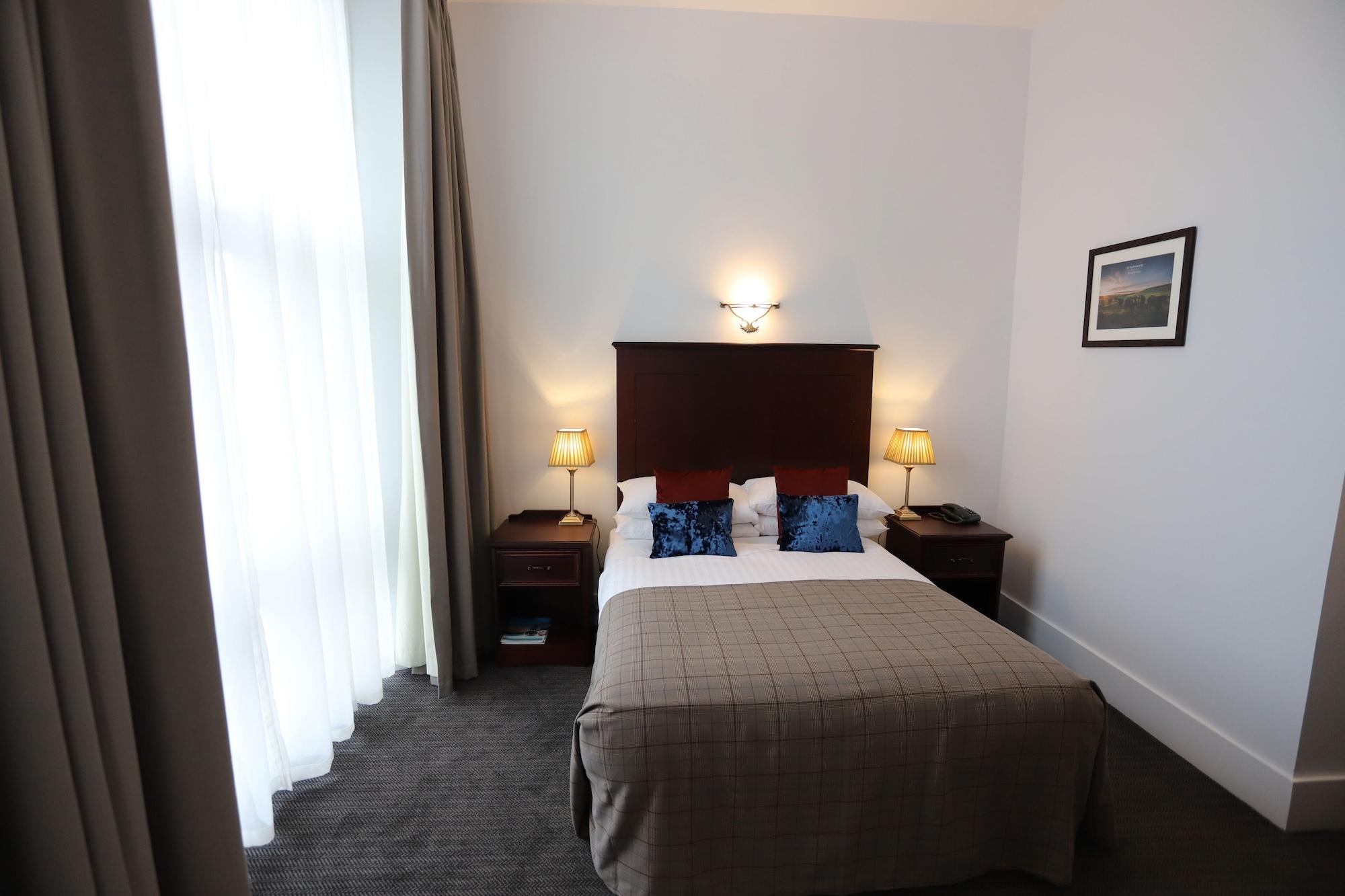 Ben Wyvis Hotel Strathpeffer Zewnętrze zdjęcie